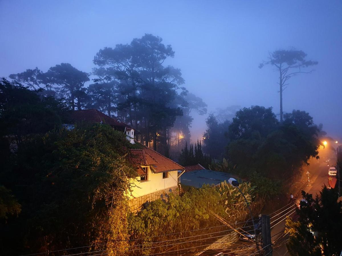 Duy Hotel Da Lat Esterno foto