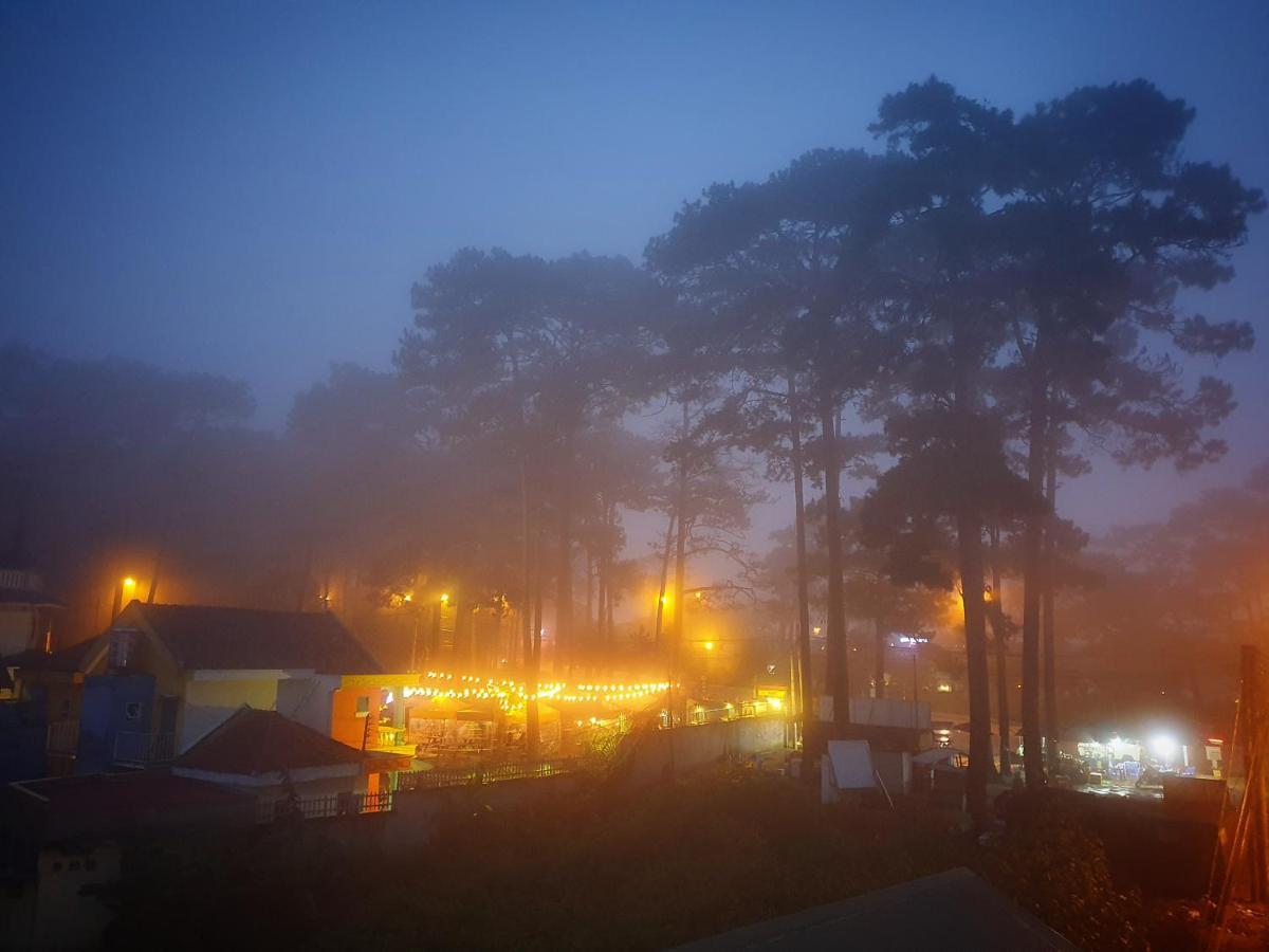 Duy Hotel Da Lat Esterno foto