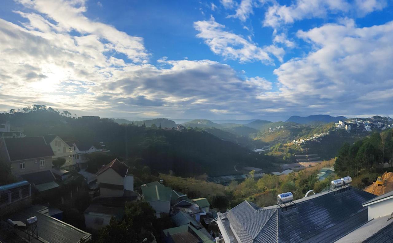 Duy Hotel Da Lat Esterno foto