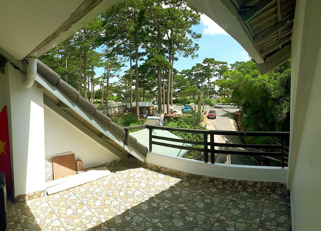 Duy Hotel Da Lat Esterno foto